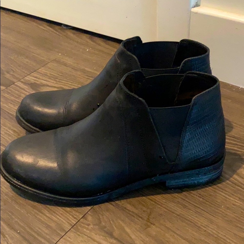 Barely worn Clarks Demi2 Beat